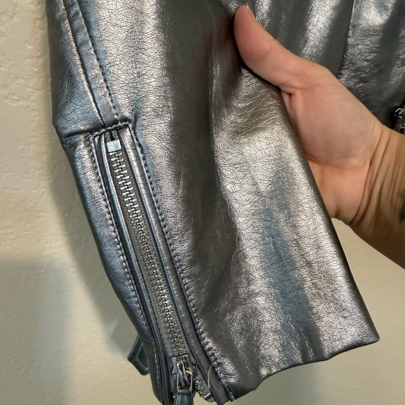 ZARA Silver Metallic Faux Leather Women's Moto Jacket - Picture 3 of 7